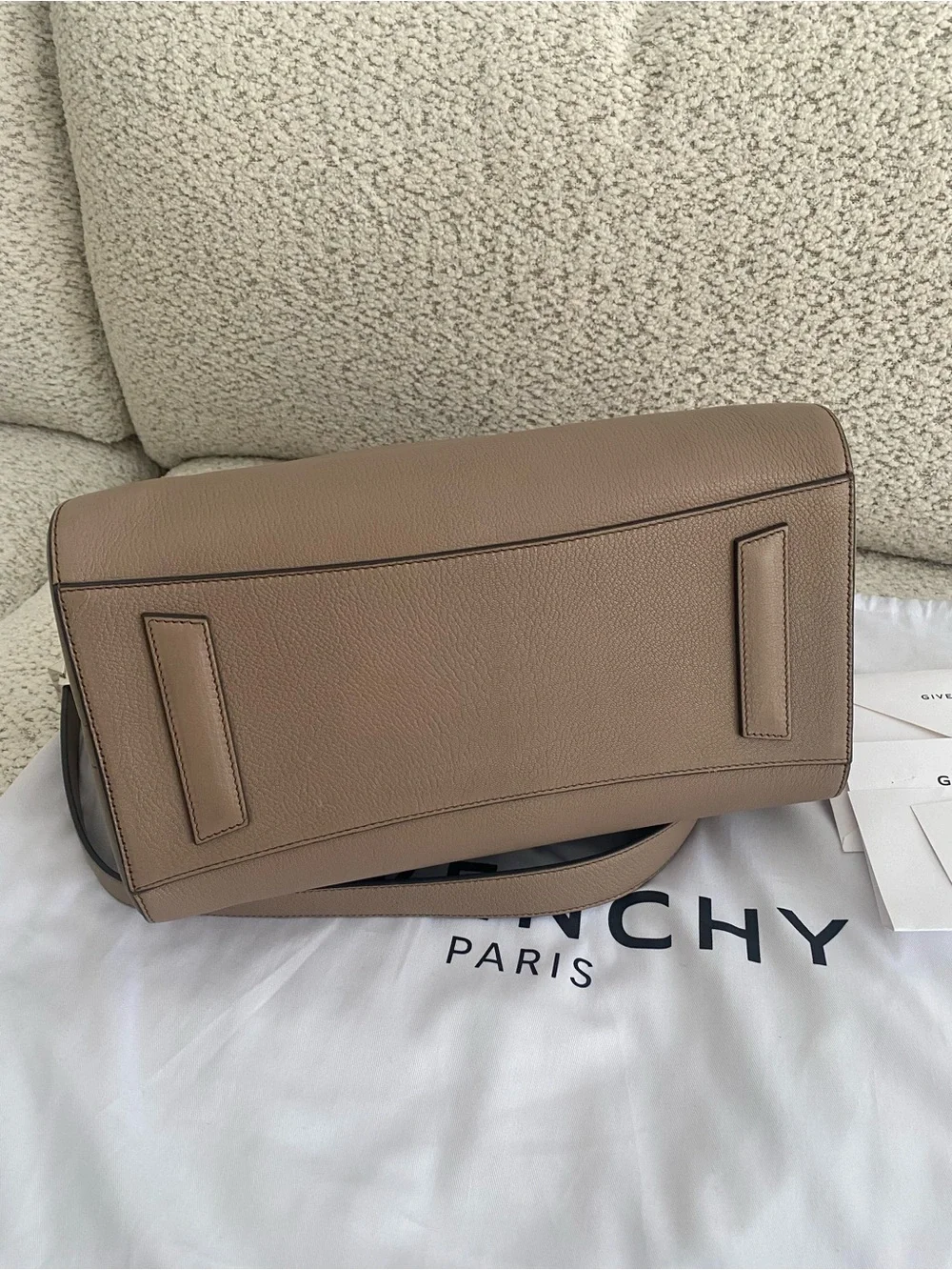 Givenchy Antigona Medium Sugar Linen Taupe Shoulder Top Handle Bag EUC